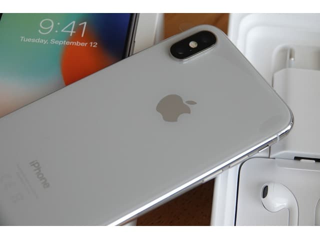 NEW Apple iPhone X 10 - 256GB WHITE SILVER WORLDWIDE FACTORY AT&T SMARTPHONE