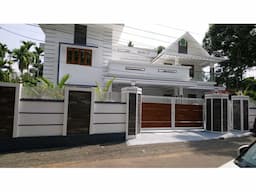 House For Sale Near Cochin Airport - Image 1