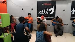 Free Demo Class(Guitar,Keyboard,Singing) - Image 2