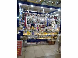 Kiosk for sale in south delhi - Image 2