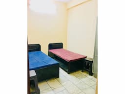 Boys PG/Seperate Rooms on rent for Students or working professionals - Image 4