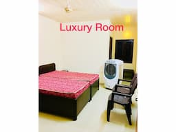 Boys PG/Seperate Rooms on rent for Students or working professionals - Image 9