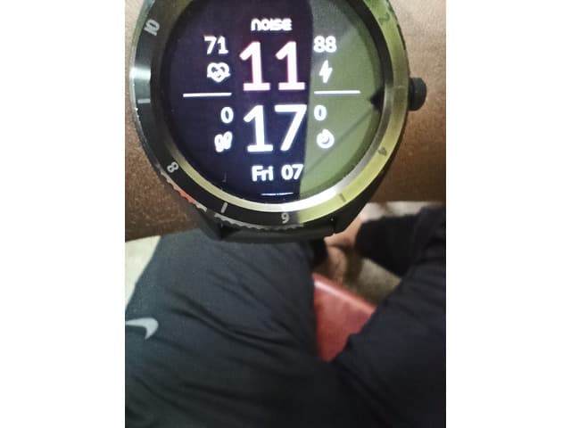 Noise fit endure smart watch