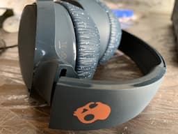 Skull Candy Riff Wireless Headphones - Image 1