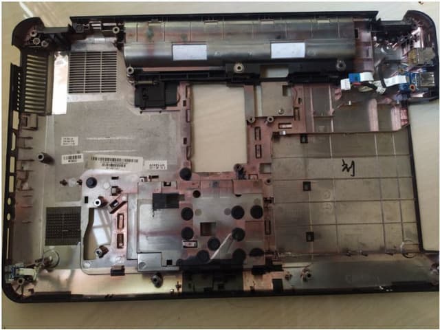 HP pavilion g6 1000 series bottom case