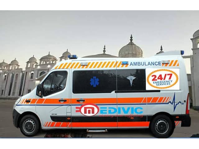 Pick India No-1 Ambulance Service in Gaya with Medical Facility by Medivic