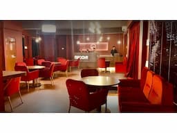 Second hand Posh Furniture for sale - Image 4