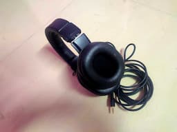 Audio Technica ATH-M20x Wired without Mic Headset (Black, On the Ear) - Image 3