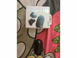 Samsung galexy buds plus for urgent sale - Image 1
