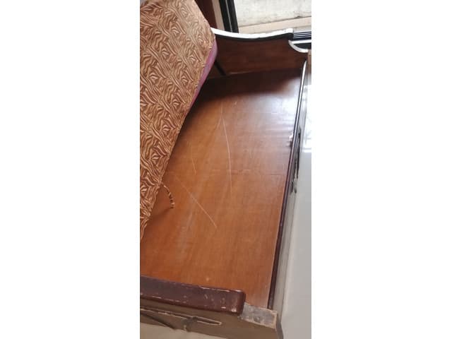 SELL OLD SOFA CUM BED