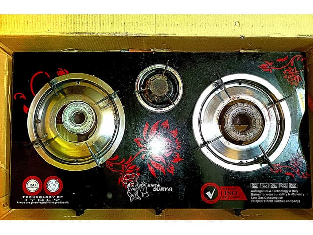 Gas stove and 2 mixie