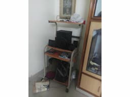 Computer Table - Image 2