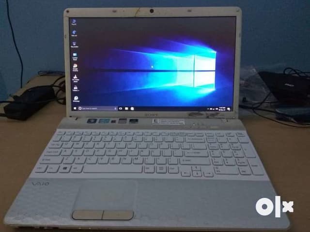 A ready to go Sony Vaio VPCEH25EN upgraded Laptop with i3 processor/10GB DDR3 Ram/1 TB HDD