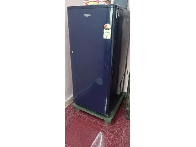 Whirlpool 190 ltr in warranty fridge