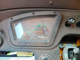 Bajaj maxima truck auto given monthly rental 18000 - Image 4