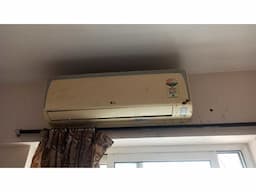 LG 1 Ton AC - Image 1