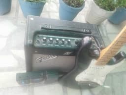 Fender Strat Mexican + Amp + Pedal - Image 4