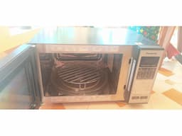 PANASONIC MICROWAVE OVEN 27L - Image 4