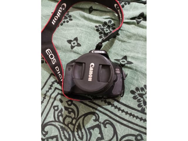 Canon 600d for sale