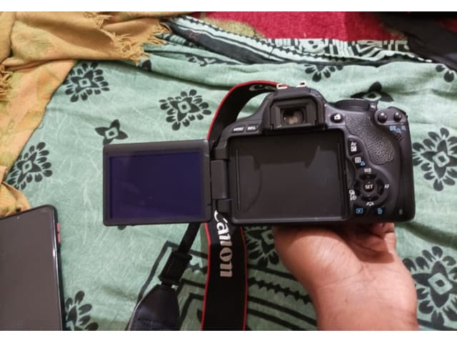 Canon 600d for sale