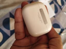 Apple Airpods pro with magsafe Charging/3 months used only - Image 3
