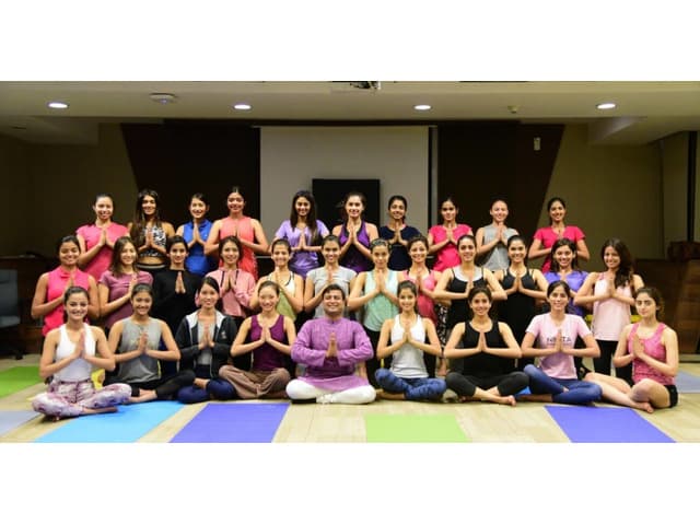 300 Hour Yoga Teacher Training In Rishikesh, India