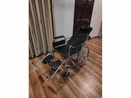 Karma Rainbow 8 commode Wheelchair - Image 5