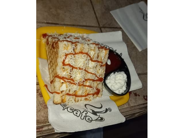 T4 cafe - fast food shop