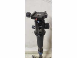 SIRUI MONOPOD WITH BALL HEAD - Image 4