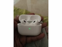 Want to sell my new earpods - Image 4