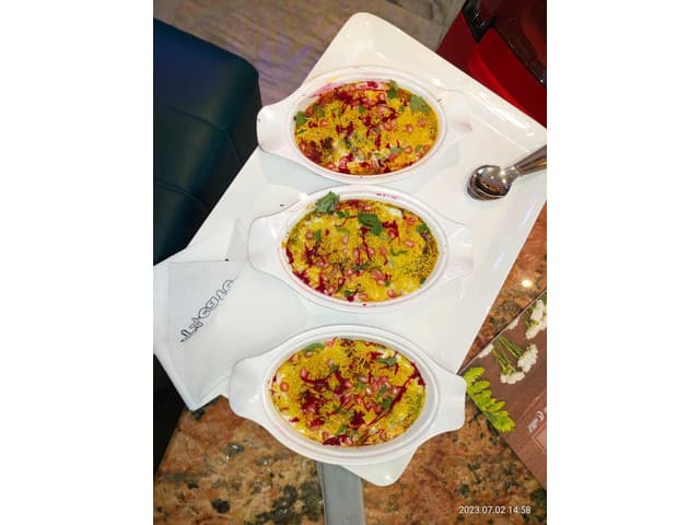 T4 Cafe - Take Time To Thrill