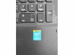 Samsung laptop - Image 2