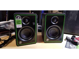 Home studio full setup for professional music making - Image 2