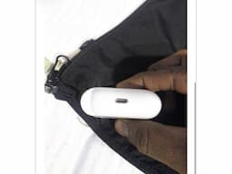 AirPods pro - Image 1