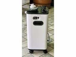 OXYSTAR 5 L OXYGEN CONCENTRATOR EXCELLENT QUALITY, NEW (NEVER USED) - Image 3