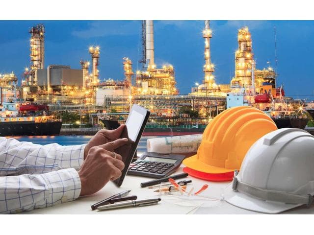 OIL AND GAS PRODUCTS AVAILABLE FOR CIF AND FOB