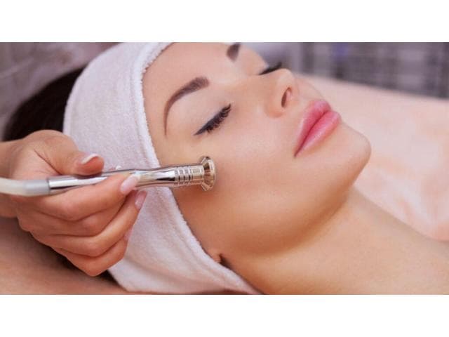 Laser Hair Remoual / Skin Rejuvenation Treatments