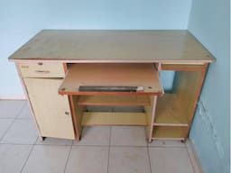 Computer Table - Image 1