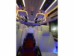 Prisha Travels - 12 15 16 18 20 Seater Luxury Tempo Traveller Hire in Delhi - Image 2