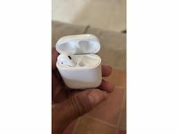Airpods - Image 2