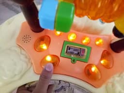 Walker for kids in very good - Image 4