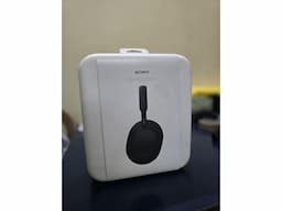 Sony WH-1000XM5 Wireless Noise-Canceling Headphones - Image 2