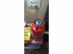 gas stove cylinder and regulator - Image 2