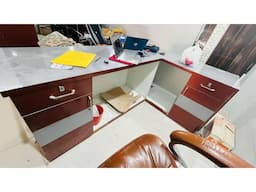 COUNTER TABLE - Image 1