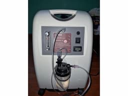 Jumao JMC5A Ni Oxygen Concentrator with Step up & Down Transformer. - Image 3