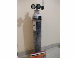 Unused 10ltr oxygen cylinder - Image 2