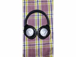 Headphones - Image 2