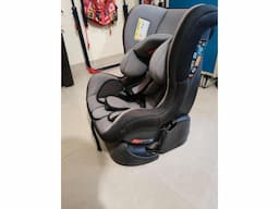 Luvlap Baby Car Seat - Image 1