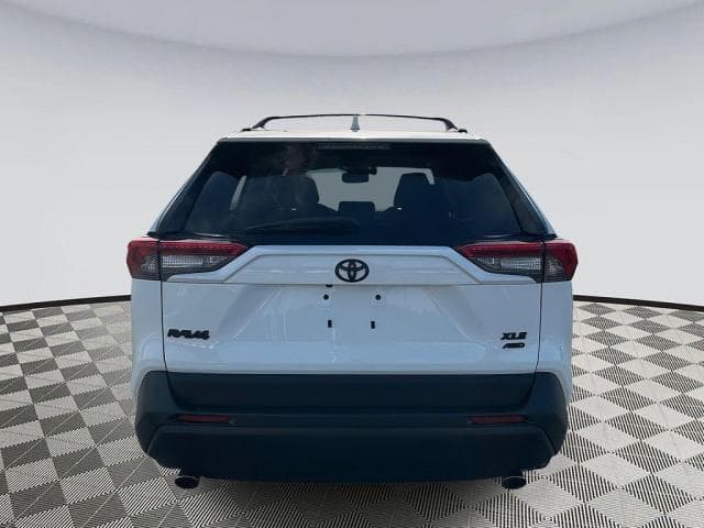 Used 2019 Toyota RAV4 XLE / WhatsApp : +4915210489471