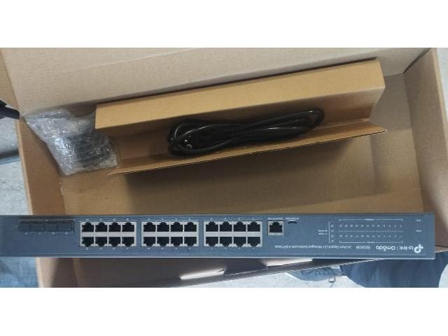 Omada 24-Port Gigabit L2+ Managed Switch with 4 SFP Slots